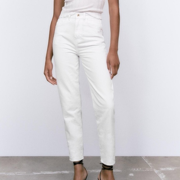 Zara Mom Fit Jeans - Picture 5 of 6